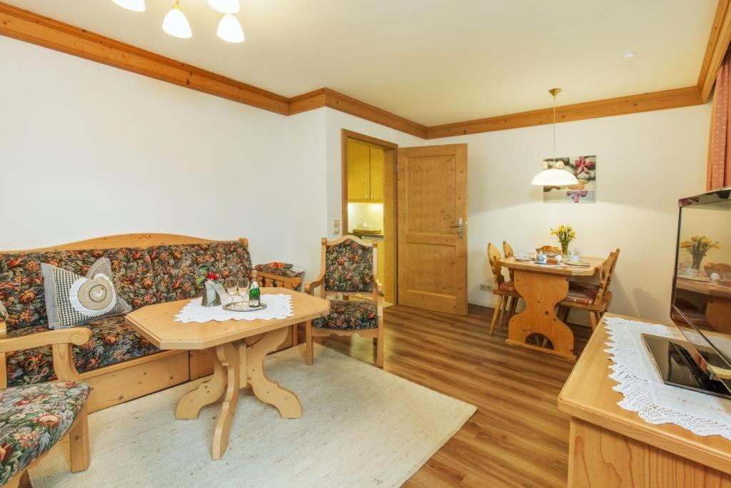 Apartamento Haus Schmiederer Reit im Winkl Exterior foto
