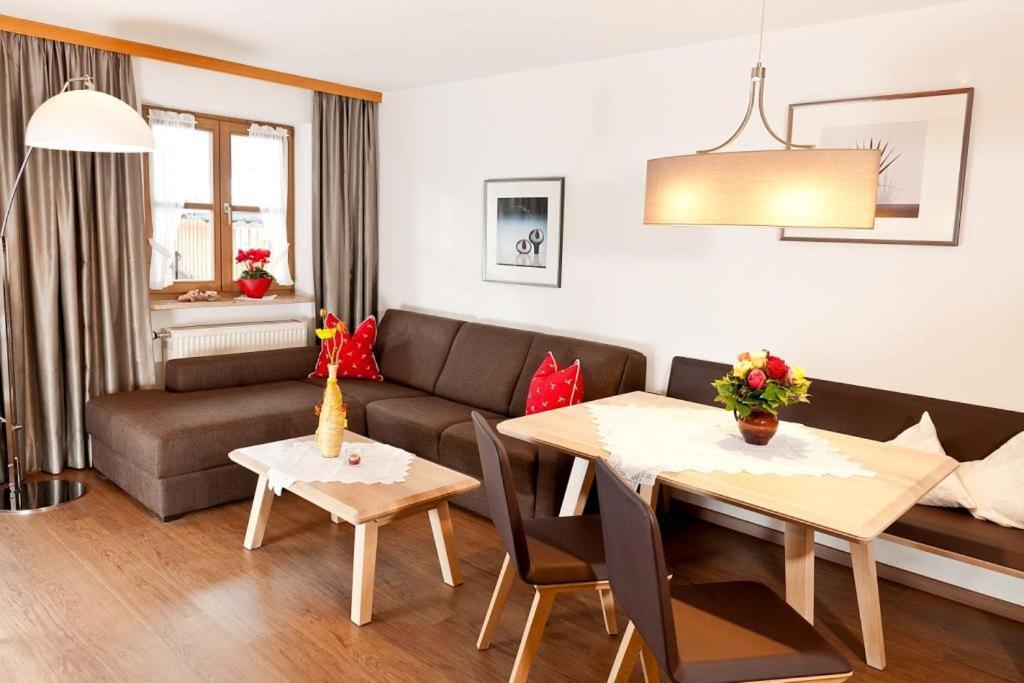 Apartamento Haus Schmiederer Reit im Winkl Exterior foto
